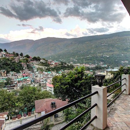 Capital O Shishamaati Hotel Kullu Ngoại thất bức ảnh