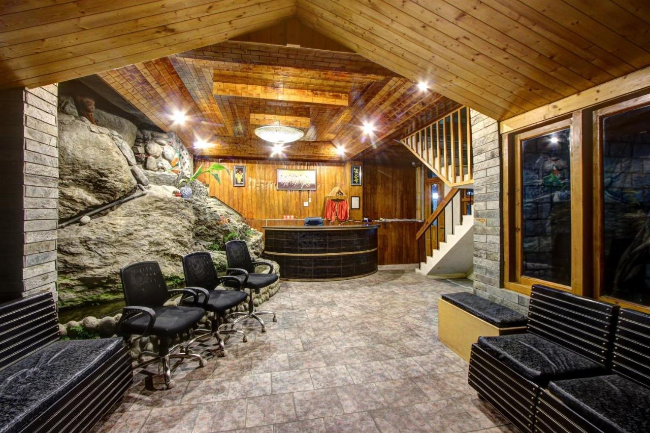 Capital O Shishamaati Hotel Kullu Ngoại thất bức ảnh