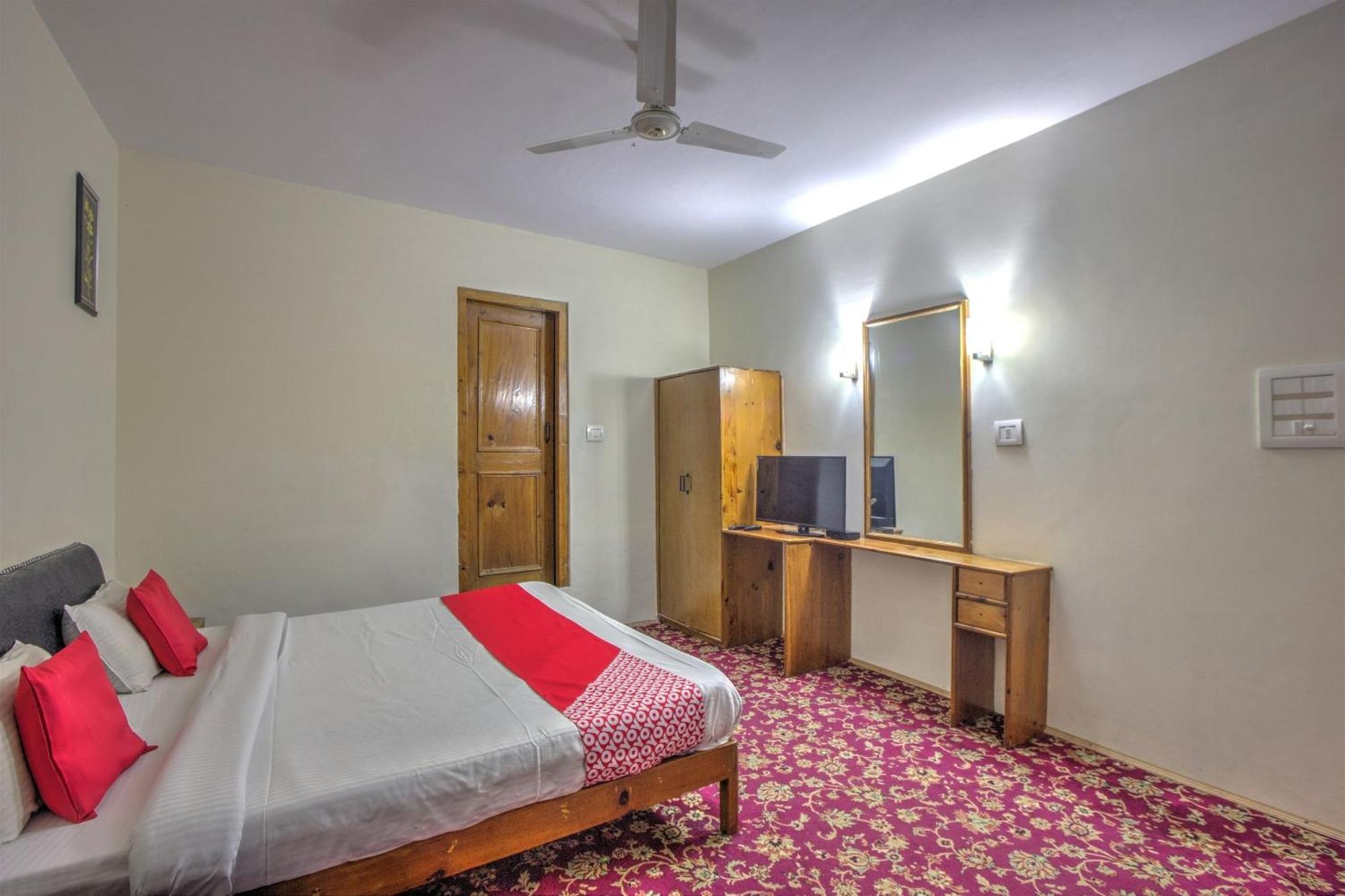 Capital O Shishamaati Hotel Kullu Ngoại thất bức ảnh