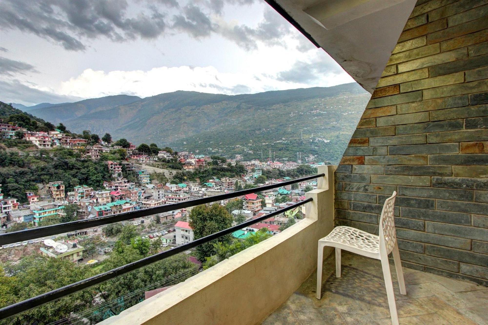 Capital O Shishamaati Hotel Kullu Ngoại thất bức ảnh