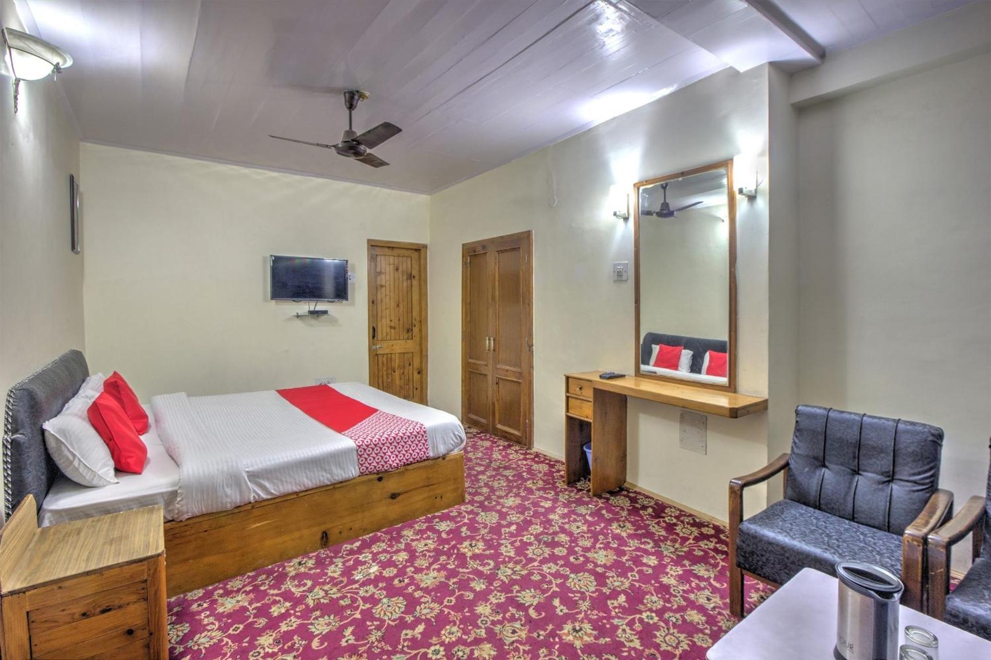 Capital O Shishamaati Hotel Kullu Ngoại thất bức ảnh